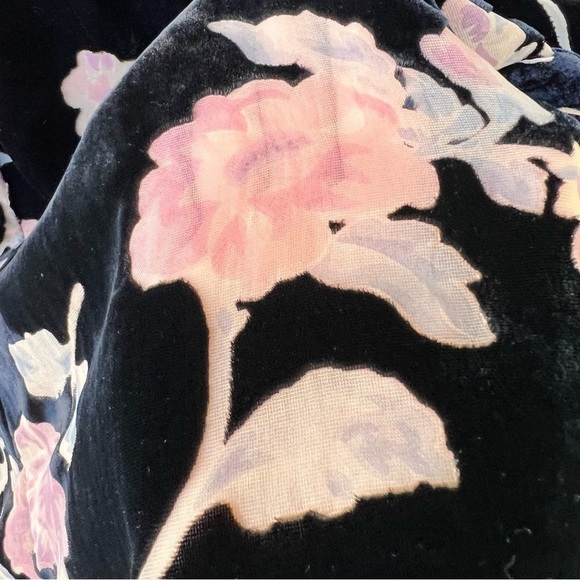 NANETTE LEPORE BLACK VELVET FLORAL BURNOUT LS BLOUSE BELL SLEEVES SIZE XS NWT - Picture 11 of 11